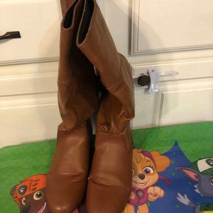 Women's 8.5 boots